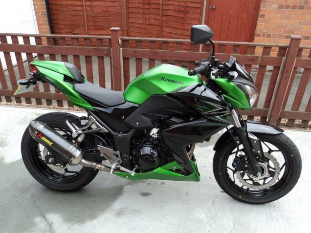 2015-2016 Kawasaki Z250/Z300 Motorcycle Fairing - Green Matte Black Canada for Sale