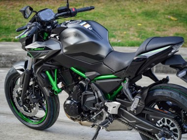 2020-2023 Kawasaki Ninja Z650 Motorcycle Fairings - Black Green Canada for Sale