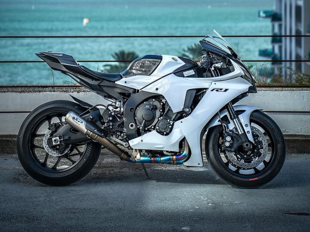 2020-2025 Yamaha YZF 1000 R1 Motorcycle Fairing - White Canada for Sale