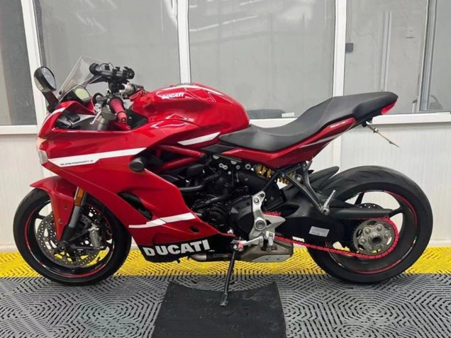 2017-2022 Ducati Supersport 939/939S Motorcycle Fairings - Red Black White Stripe Canada for Sale