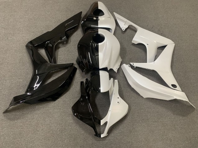 Gloss Black / White Split 2007-2008 CBR600RR Fairings
